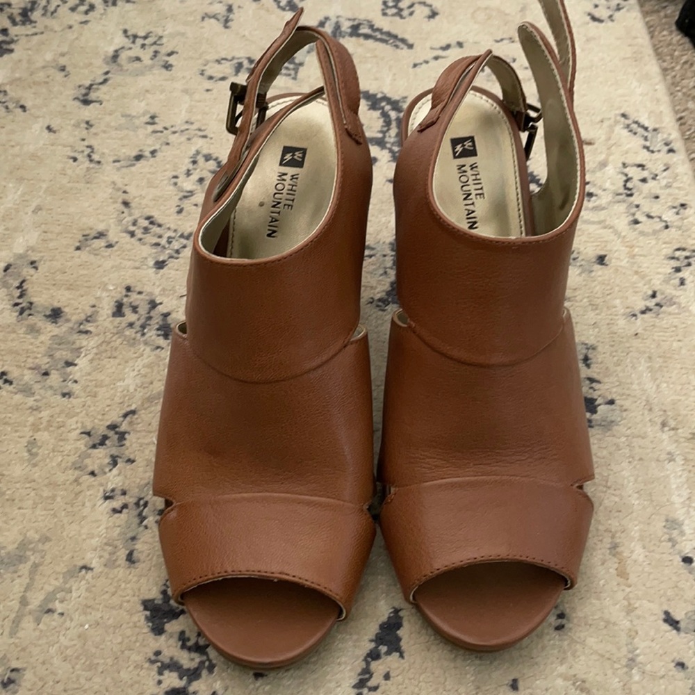 White mountain open toed  Block  size 10 women’s